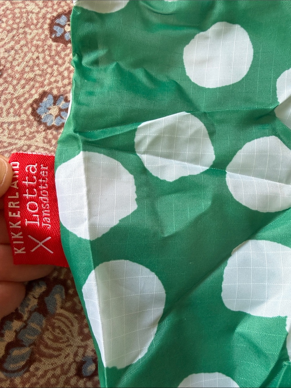 🆕 Kikkerland Lotta Jansdotter Reusable Tote/Shopping Bag lucky green polka dots - Picture 4 of 5